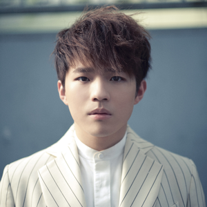 初三小妹妹自己在家里自慰二指禅一看就是老手了
